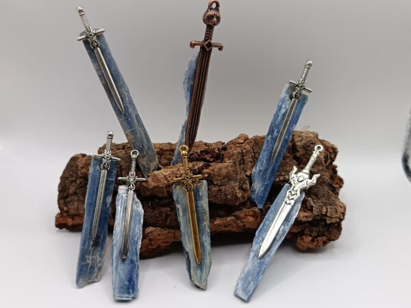 ESPADAS DE SAN MIGUEL ARCANGEL CIANITA AZUL