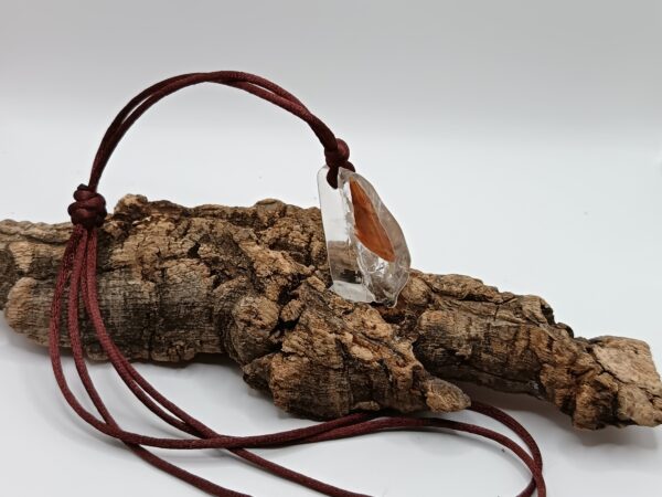 COLGANTE CON HUECO CUARZO ANFIBOL