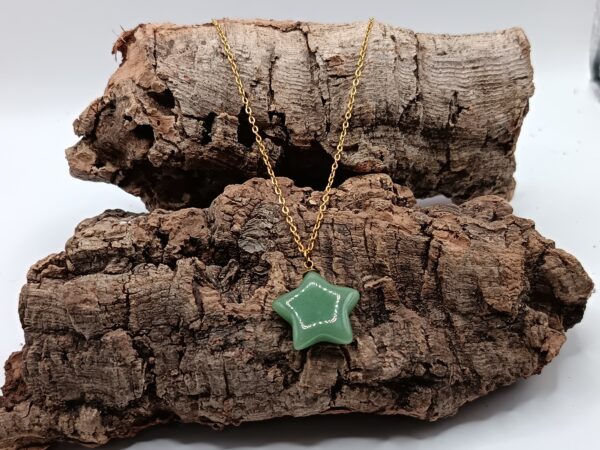 COLLARES DE ACERO INOXIDABLES BAÑADOS EN ORO ESTRELLAS CUARZO VERDE