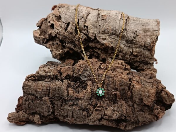COLLARES DE ACERO INOXIDABLES BAÑADOS EN ORO FLOR