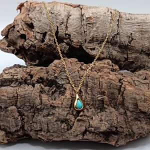 COLLARES DE ACERO INOXIDABLES BAÑADOS EN ORO GOTA DE TURQUESA