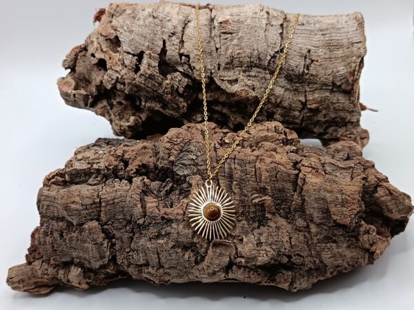 COLLARES DE ACERO INOXIDABLES BAÑADOS EN ORO SOL CON OJO DE TIGRE