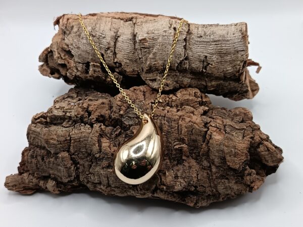 COLLARES DE ACERO INOXIDABLES BAÑADOS EN ORO GOTA