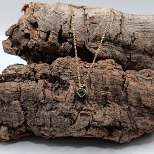 COLLARES DE ACERO INOXIDABLES BAÑADOS EN ORO CORAZÓN DE CIRCONITA VERDE MINI