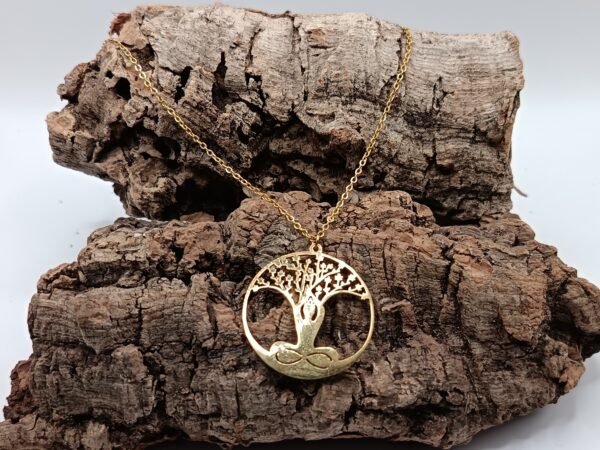 COLLARES DE ACERO INOXIDABLE BAÑADOS EN ORO ARBOL DE LA VIDA CON INFINITO