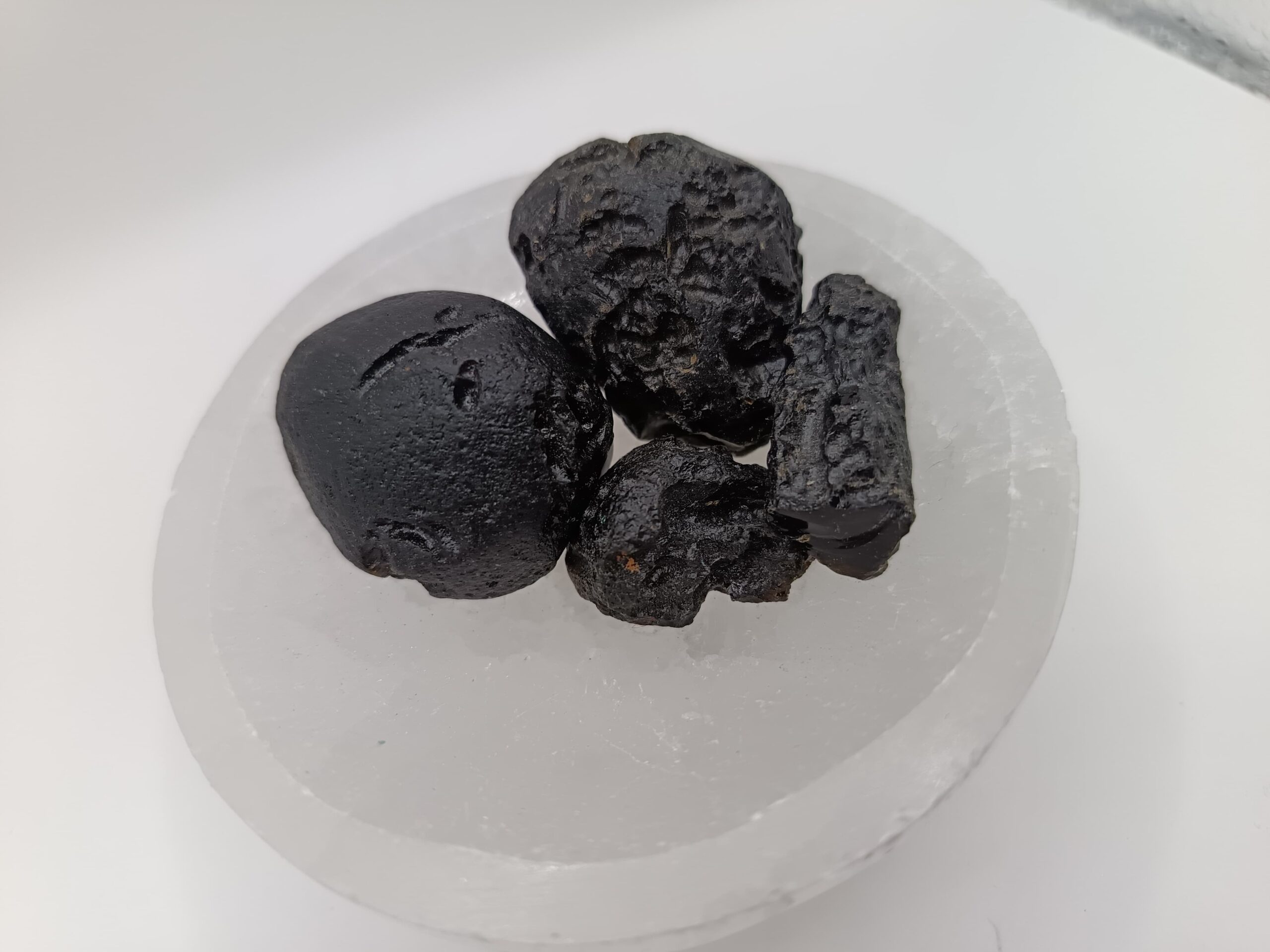 TECTITA NEGRA EN BRUTO - Imagen 3