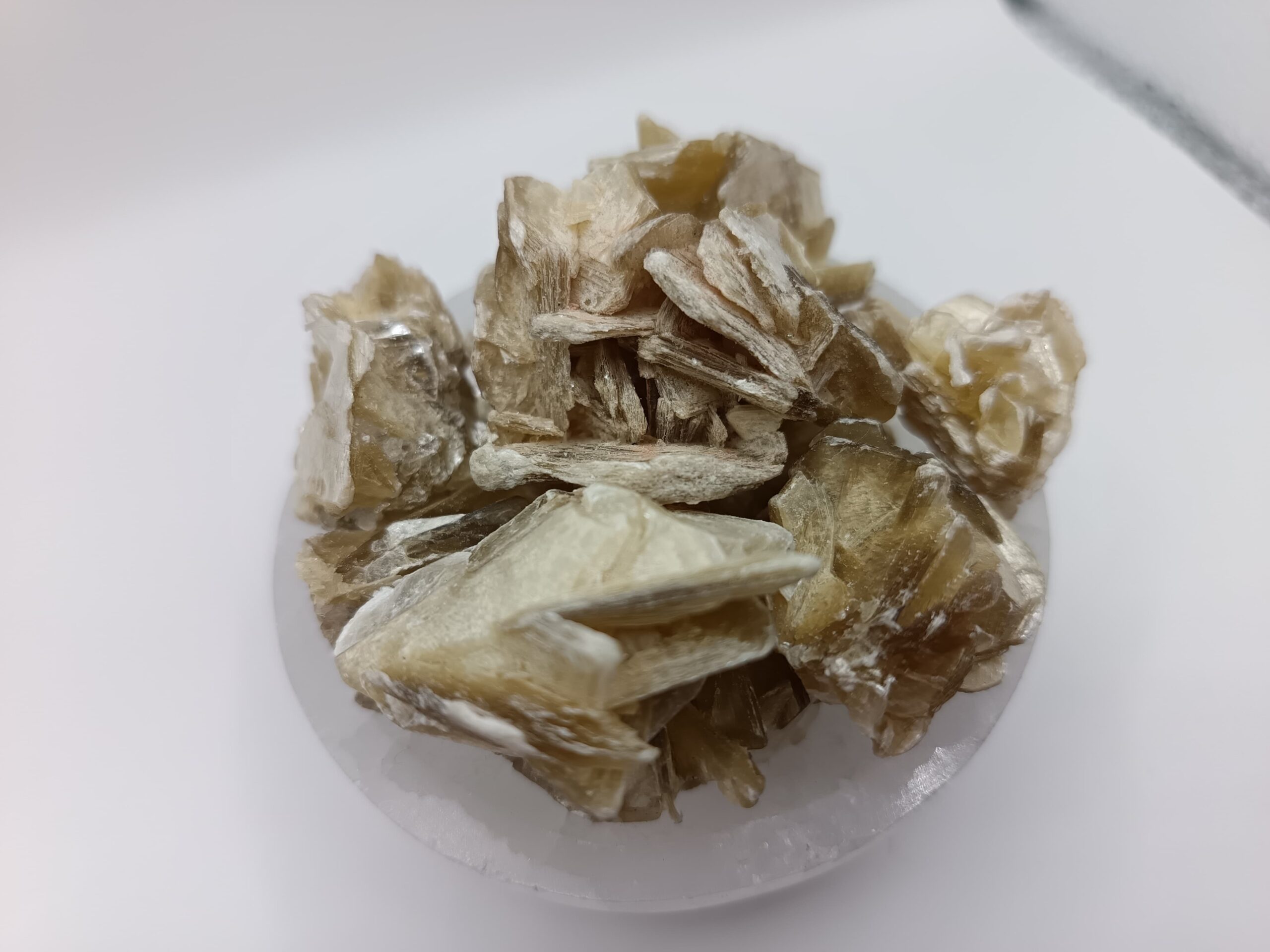 MICA MOSCOVITA ESTRELLA EN BRUTO