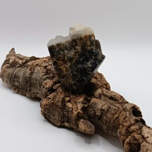 TREMOLITE CON BLENDA EN BRUTO