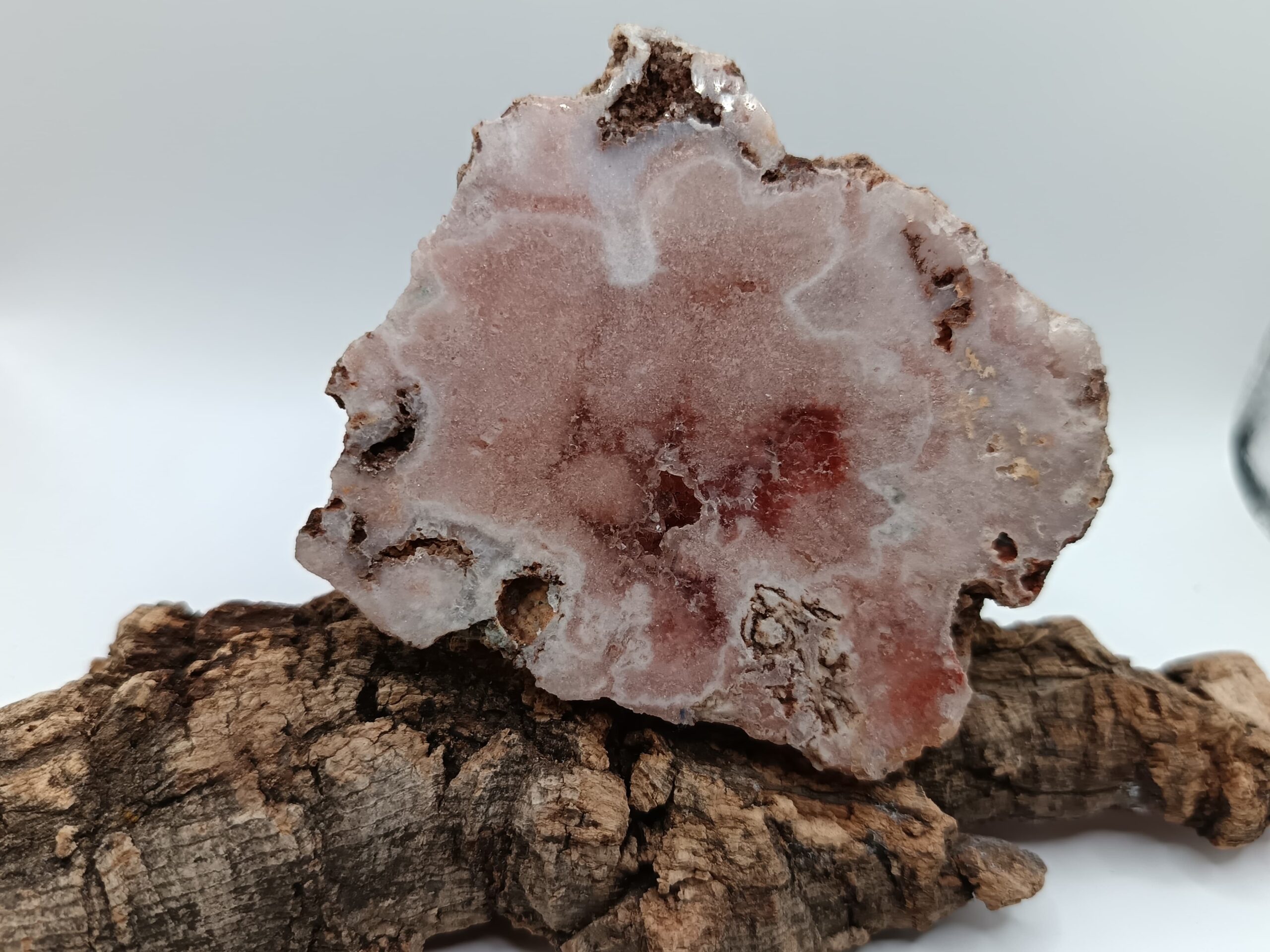 AMATISTA ROSA EN BRUTO